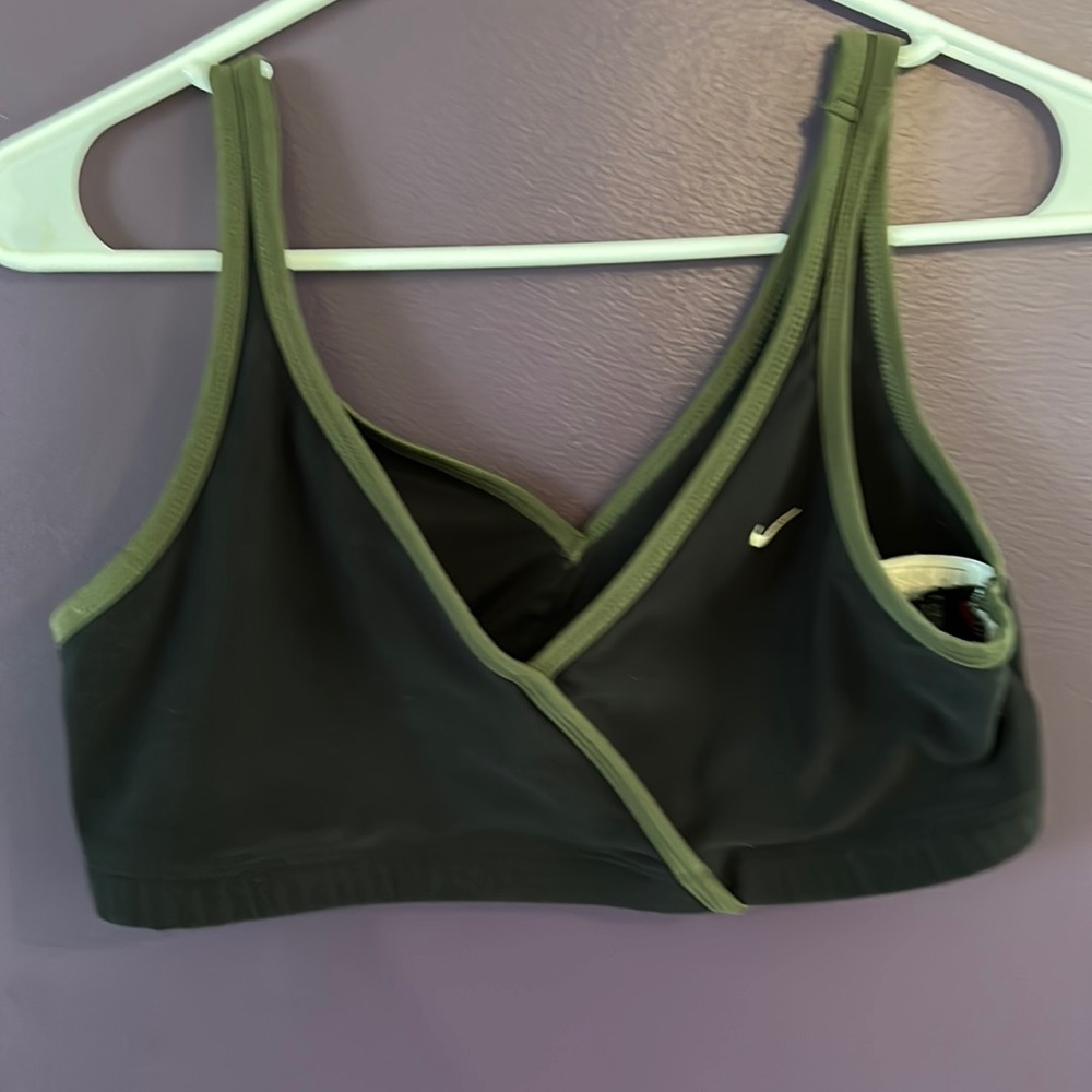 Large Nike sports bra